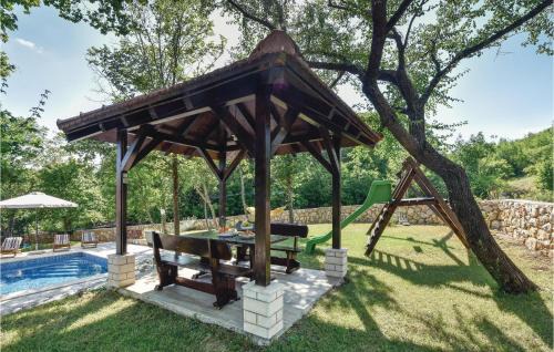 Hrvace House | Holiday Home Hrvace With Fireplace Xiii