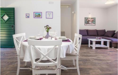 Hrvace House | Holiday Home Hrvace With Fireplace Xiii