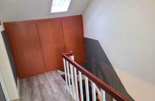 Birkesdorf House | Holiday Home 'Ihr Zuhause Auf Zeit' with Private Terrace, Balcony and Wi-Fi