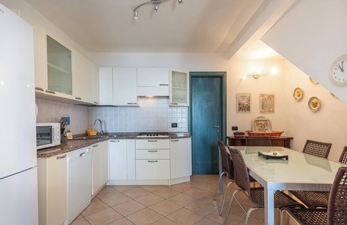 Villaputzu House | Holiday Home "Il Pashà" near the Beach with Sea View & Garden