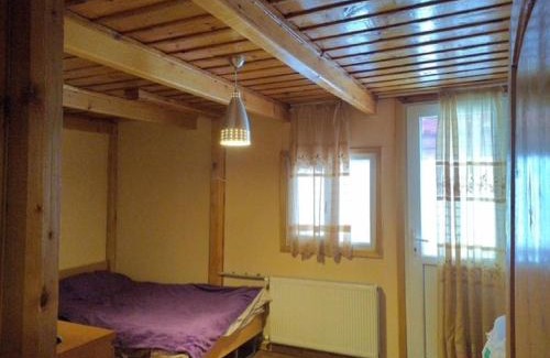 Imereti House | Holiday home in a beautiful ski resort Bakuriani