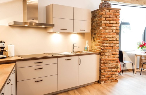 Manhay House | Holiday Home in Ardennes with Garden BBQ
