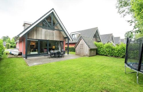 Balk House | Holiday Home in Balk near Frisian Lakes