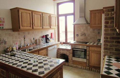 Couvin House | Holiday home in Cul-des-Sarts near Forest