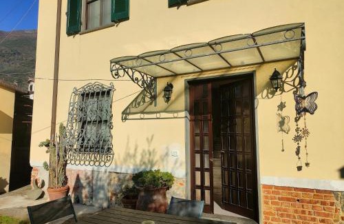 Camaiore House | Holiday Home in Camaiore near Sandy Beaches