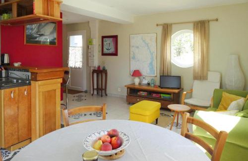 Denneville House | Holiday Home in Denneville near Sandy Beaches