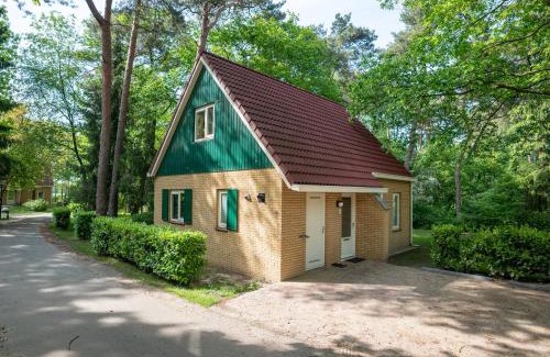 Diessen House | Holiday Home in Diessen with Sauna