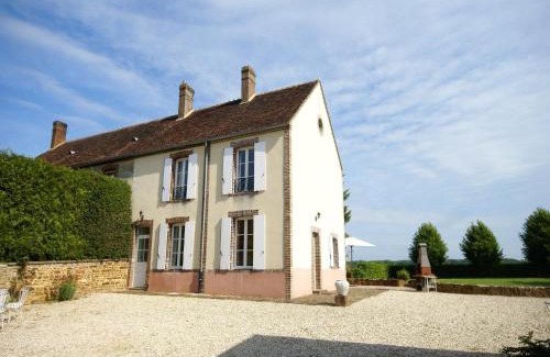 Diges House | Holiday Home in Diges with Garden & Cycling