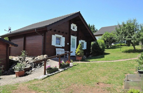 Lissendorf House | Holiday Home in Eifel with Sauna Access