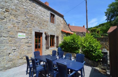 Onhaye House | Holiday Home in Falaën near Montaigle Castle