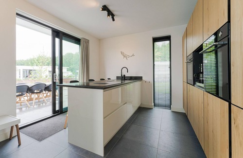 Zeewolde Villa | Holiday Home in Flevoland by Veluwemeer