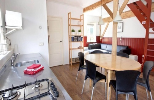 Ruinerwold House | Holiday home in former barn in Ruinerwold