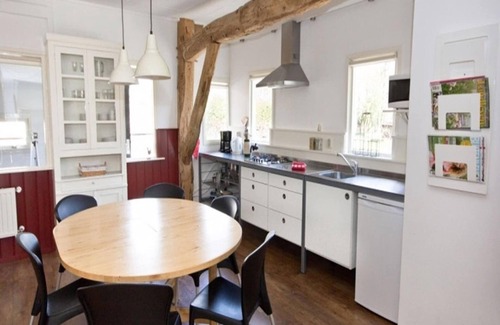 Ruinerwold House | Holiday home in former barn in Ruinerwold