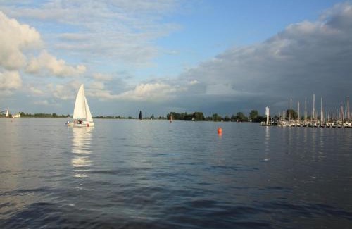 Grou House | Holiday Home in Grou near Cycling Route, cleaning included