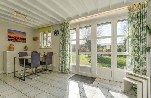 Westouter House | Holiday home in Heuvelland with garden, cleaning included