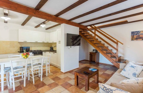 Pomer House | Holiday home in Pjescana Uvala near beach