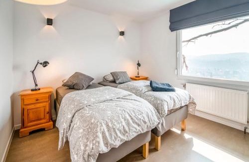 Wanze House | Holiday home in HUY near town center