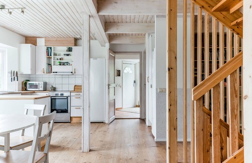 Jarna Ski Chalet | Holiday Home in Järna with fantastic views | SE13011