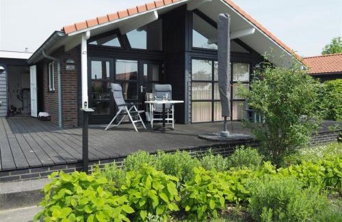Kattendijke House | Holiday Home in Kattendijke near Oosterschelde