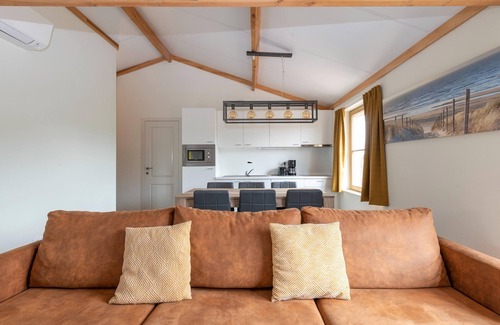 Koksijde House | Holiday Home in Koksijde with Garden