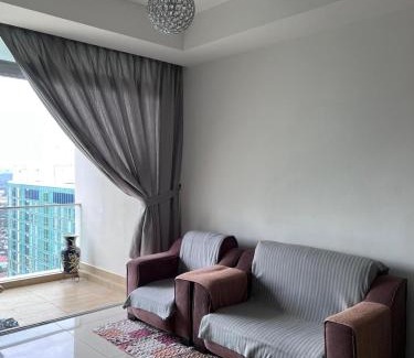 Taman Century Apartment | Holiday Home in KSL , 2 Bdrm 2 Bthrm Wifi 4 pax