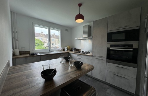 Miroir - Batignolles House | Holiday Home in Le Mans near 24H Circuit