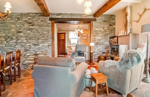 Lierneux House | Holiday Home in Lierneux with Garden