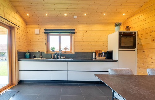 Schinnen House | Holiday home in Limburg with terrace