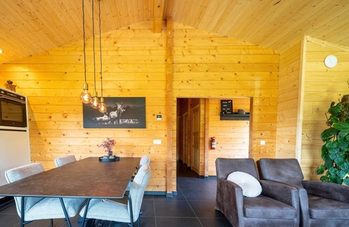 Schinnen House | Holiday home in Limburg with terrace