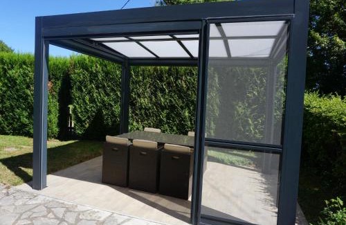 Muret-le-Chateau House | Holiday Home in Muret near Château Colombier