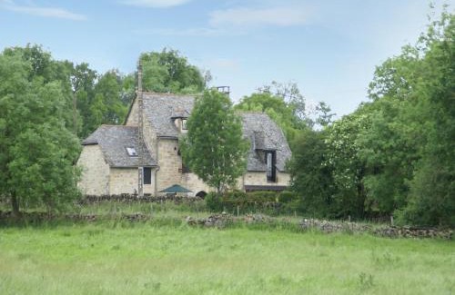 Muret-le-Chateau House | Holiday Home in Muret near Château Colombier
