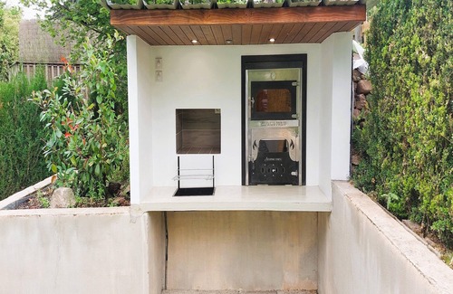 Masbourg House | Holiday Home in Masbourg with Sauna