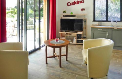 Vicq-sur-Mer House | Holiday Home in Normandy near Sandy Beaches