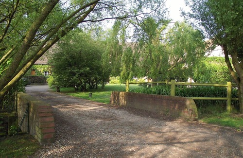 Quend House | Holiday Home in Quend near Forest and Sea