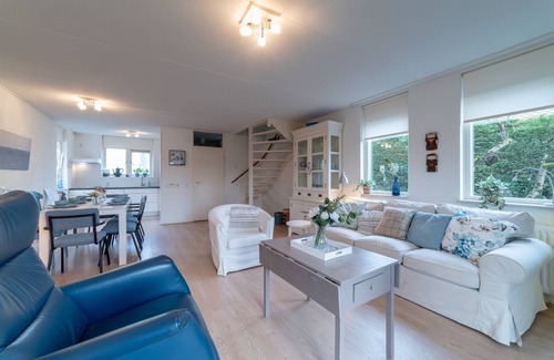 Wemeldinge House | Holiday Home in Quiet Dutch Park for Families