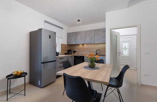 Fuskulin House | Holiday home in quiet location, sea view, 2 separate units, up to 10 persons