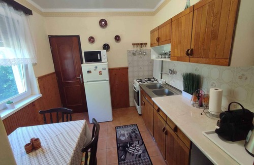 Gardony House | Holiday home in quite surroundings with terrace