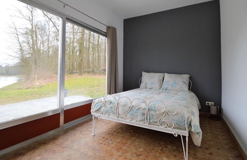 Florennes House | Holiday home in Rosee next to a lake and forest