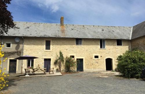 Osmanville House | Holiday Home in Saint-Clément near the Sea