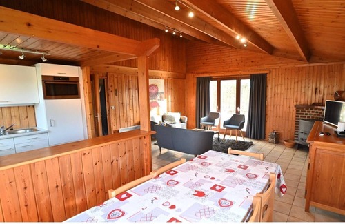 Noiseux House | Holiday Home in Somme-Leuze with Private Garden