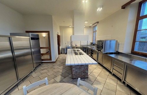 Noiseux House | Holiday Home in Somme-Leuze with Garden BBQ