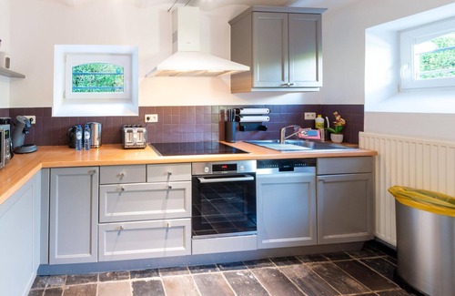 Spa House | Holiday Home in Spa Near Ski Lift