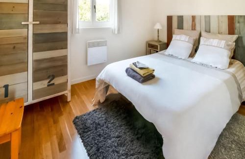 Viroinval House | Holiday Home in Treignes for 9 Person