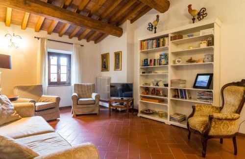 Orciatico House | Holiday Home in Tuscany with Pool