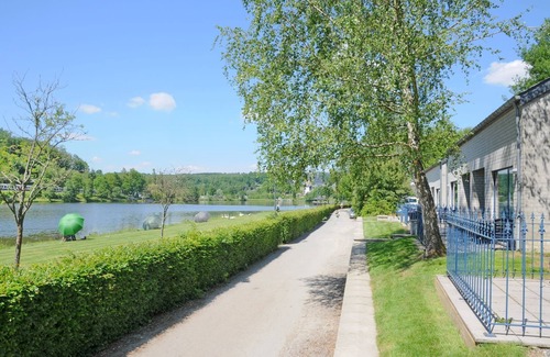 Vielsalm House | Holiday Home in Vielsalm With Lake View