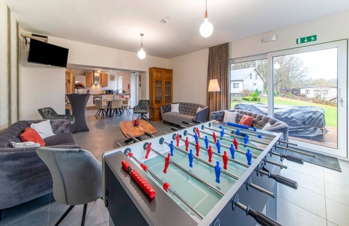Walk House | Holiday Home in Waimes with Garden