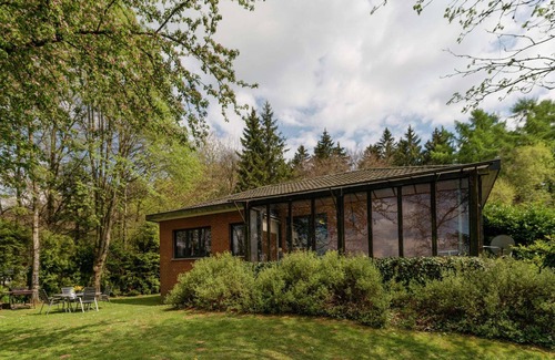 Chodes House | Holiday Home in Waimes with Private Garden