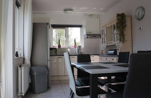 Wemeldinge House | Holiday Home in Zeeland with Garden
