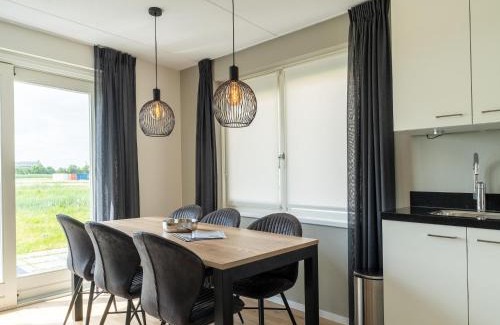 Scherpenisse House | Holiday Home in Zeeland near Gorishoek Beach, cleaning included