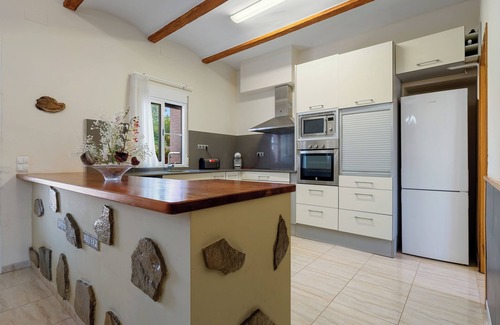 Camarles House | Holiday Home "Josep" with Private Terrace & Wi-Fi